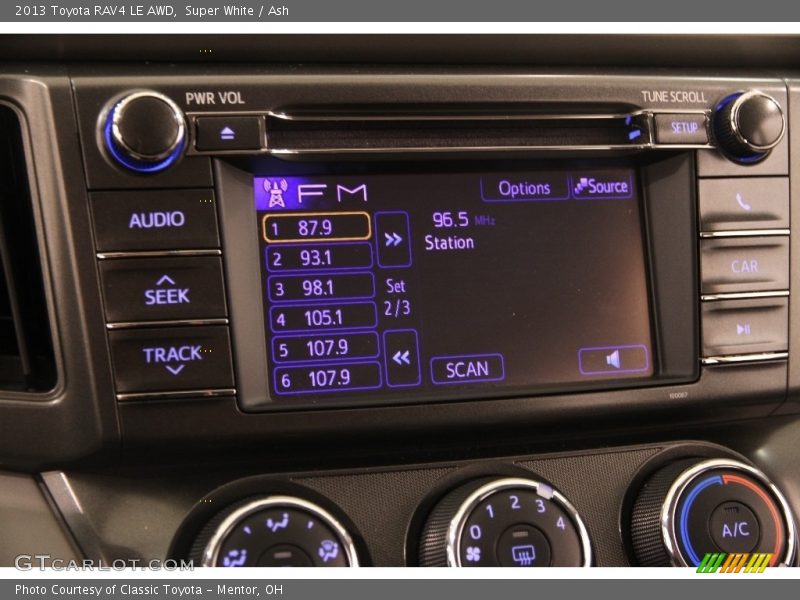 Super White / Ash 2013 Toyota RAV4 LE AWD
