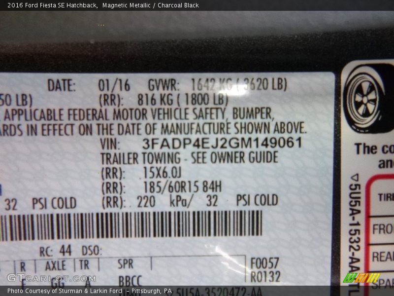 Magnetic Metallic / Charcoal Black 2016 Ford Fiesta SE Hatchback