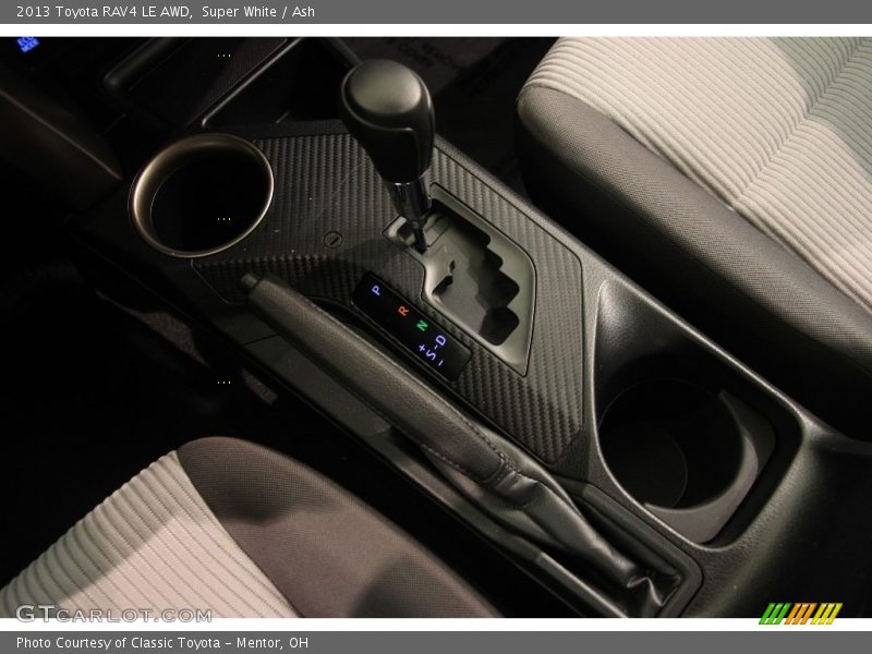 Super White / Ash 2013 Toyota RAV4 LE AWD