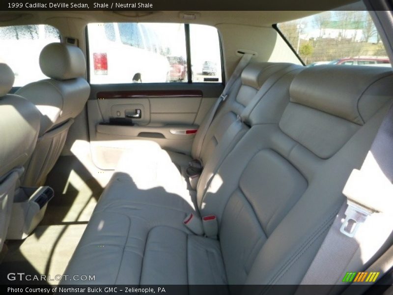Shale / Neutral Shale 1999 Cadillac DeVille Sedan