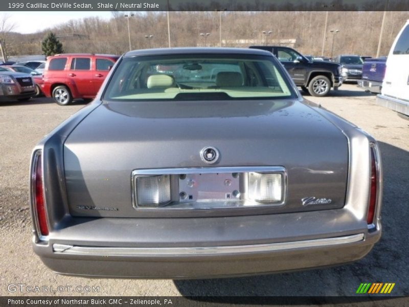 Shale / Neutral Shale 1999 Cadillac DeVille Sedan