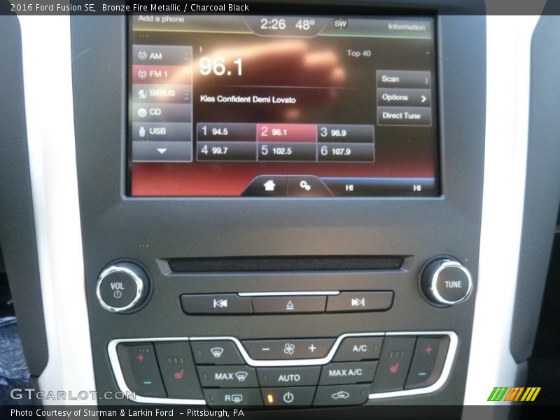 Bronze Fire Metallic / Charcoal Black 2016 Ford Fusion SE