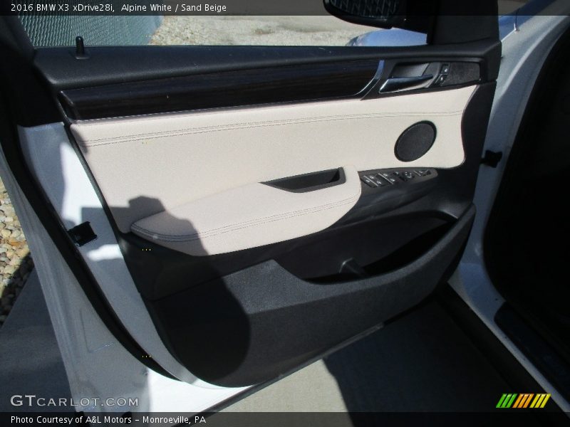 Alpine White / Sand Beige 2016 BMW X3 xDrive28i