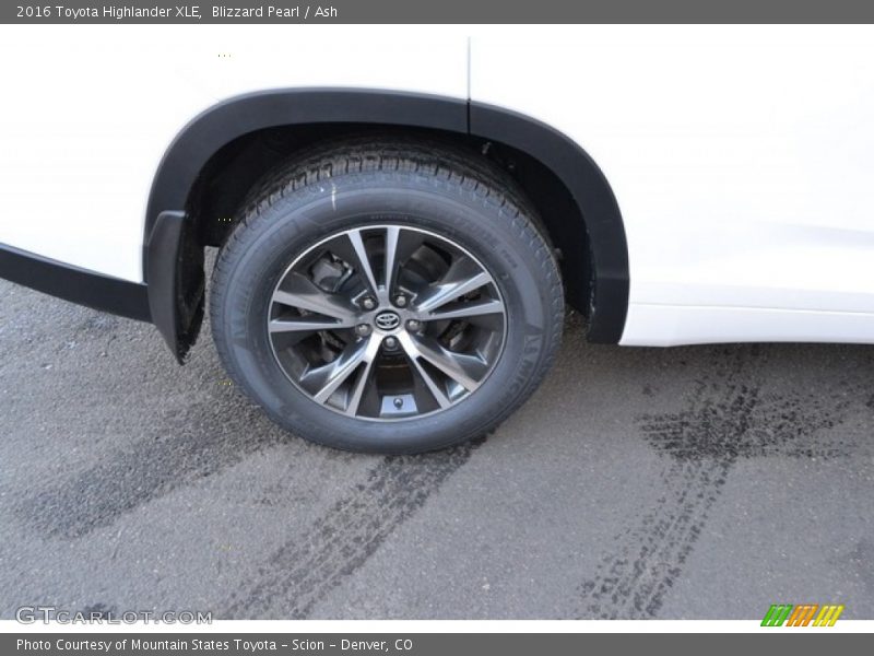 Blizzard Pearl / Ash 2016 Toyota Highlander XLE