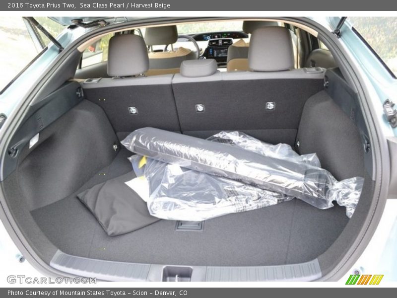 Sea Glass Pearl / Harvest Beige 2016 Toyota Prius Two