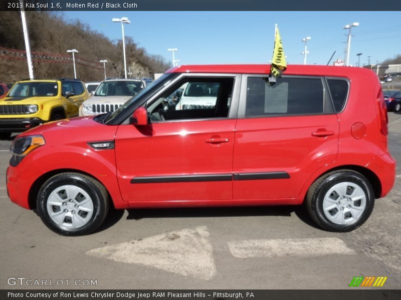 Molten Red / Black Cloth 2013 Kia Soul 1.6