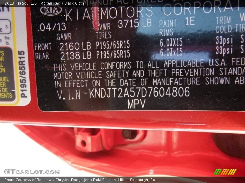 Molten Red / Black Cloth 2013 Kia Soul 1.6