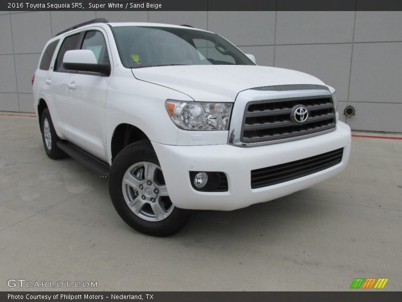 Super White / Sand Beige 2016 Toyota Sequoia SR5