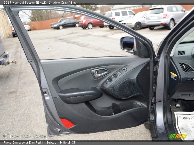 Shadow Gray / Black 2015 Hyundai Tucson SE AWD