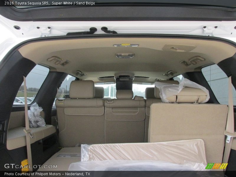 Super White / Sand Beige 2016 Toyota Sequoia SR5