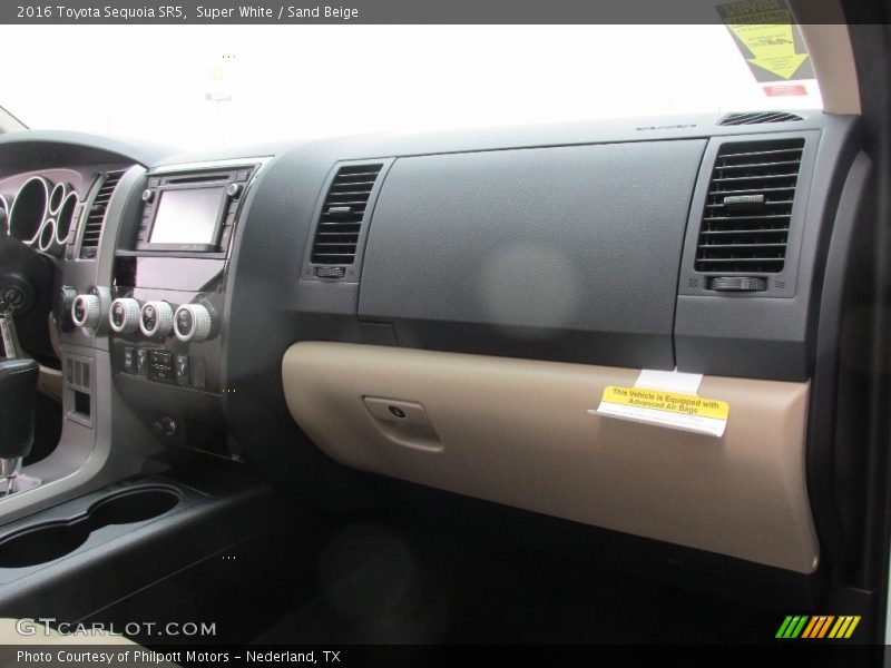 Super White / Sand Beige 2016 Toyota Sequoia SR5