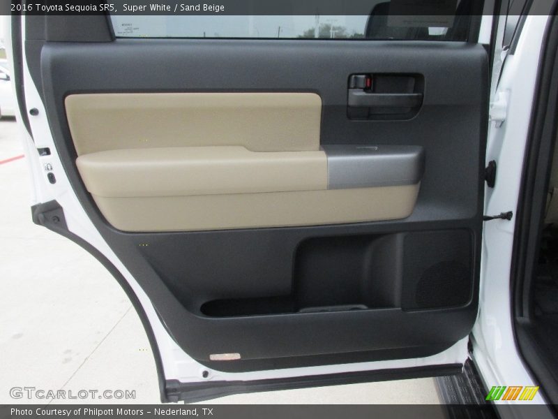 Super White / Sand Beige 2016 Toyota Sequoia SR5
