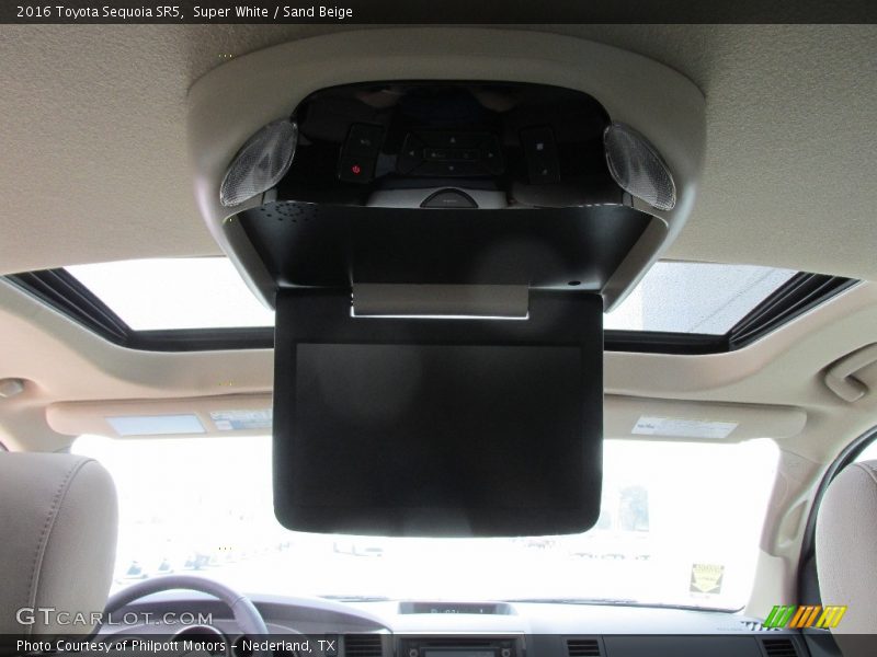 Super White / Sand Beige 2016 Toyota Sequoia SR5