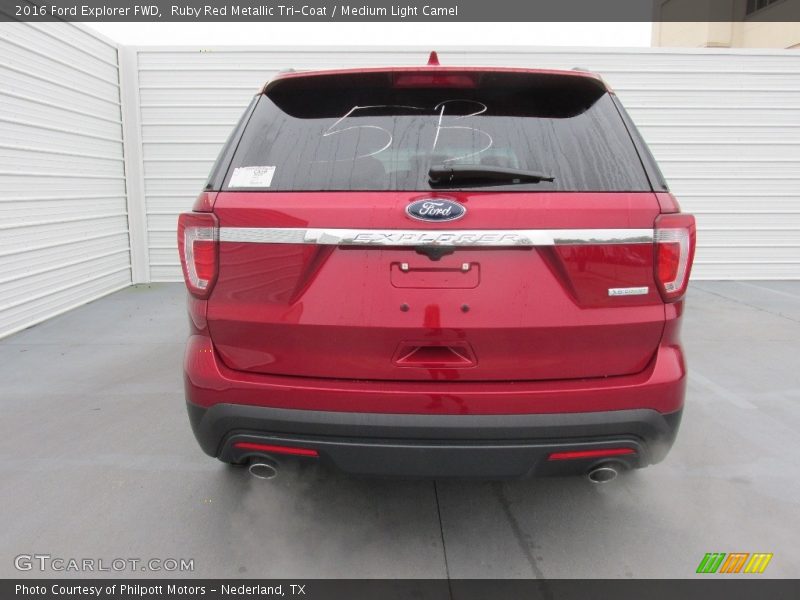 Ruby Red Metallic Tri-Coat / Medium Light Camel 2016 Ford Explorer FWD