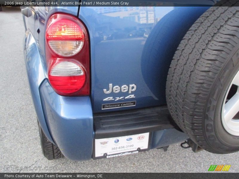 Atlantic Blue Pearl / Medium Slate Gray 2006 Jeep Liberty Limited 4x4