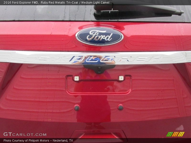 Ruby Red Metallic Tri-Coat / Medium Light Camel 2016 Ford Explorer FWD