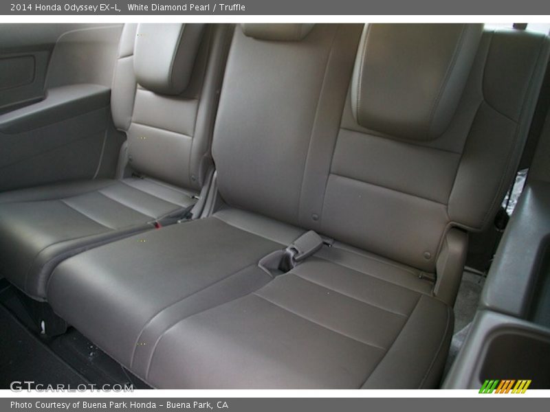 White Diamond Pearl / Truffle 2014 Honda Odyssey EX-L