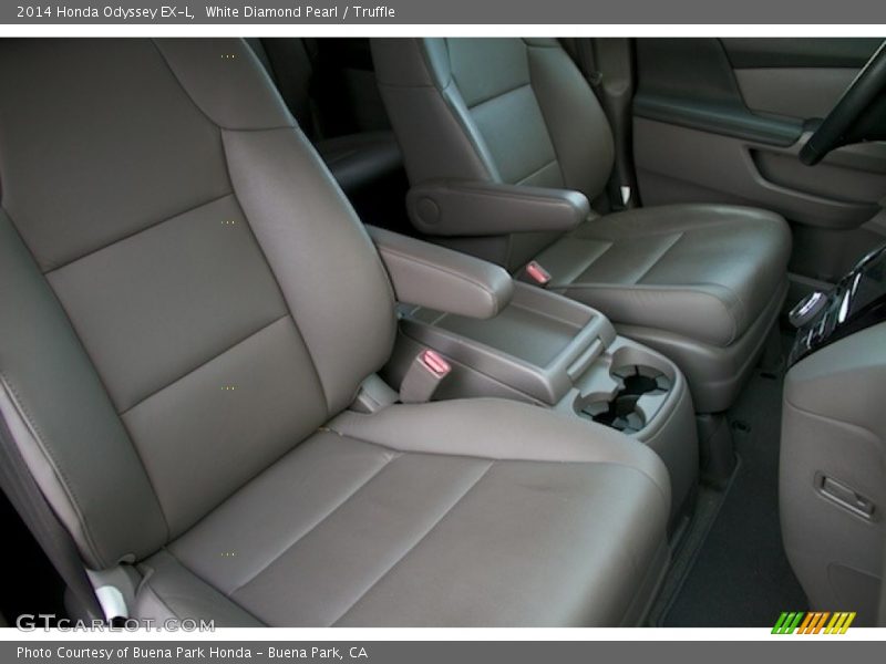 White Diamond Pearl / Truffle 2014 Honda Odyssey EX-L