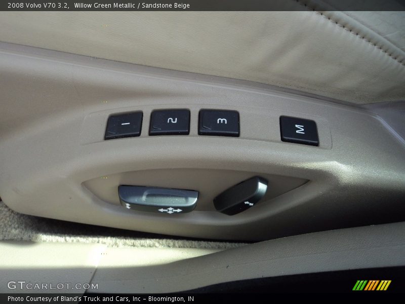 Willow Green Metallic / Sandstone Beige 2008 Volvo V70 3.2