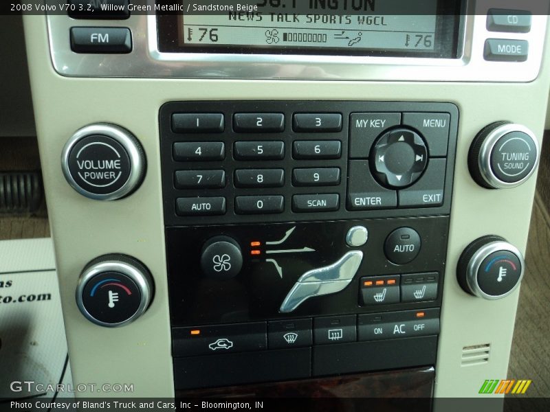 Willow Green Metallic / Sandstone Beige 2008 Volvo V70 3.2