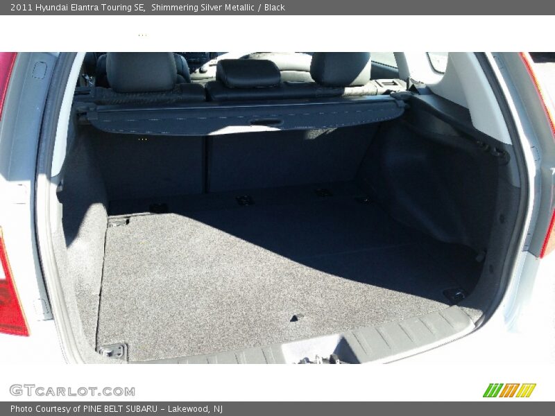 Shimmering Silver Metallic / Black 2011 Hyundai Elantra Touring SE