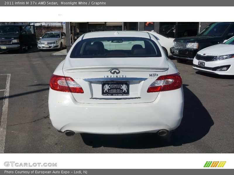 Moonlight White / Graphite 2011 Infiniti M 37x AWD Sedan