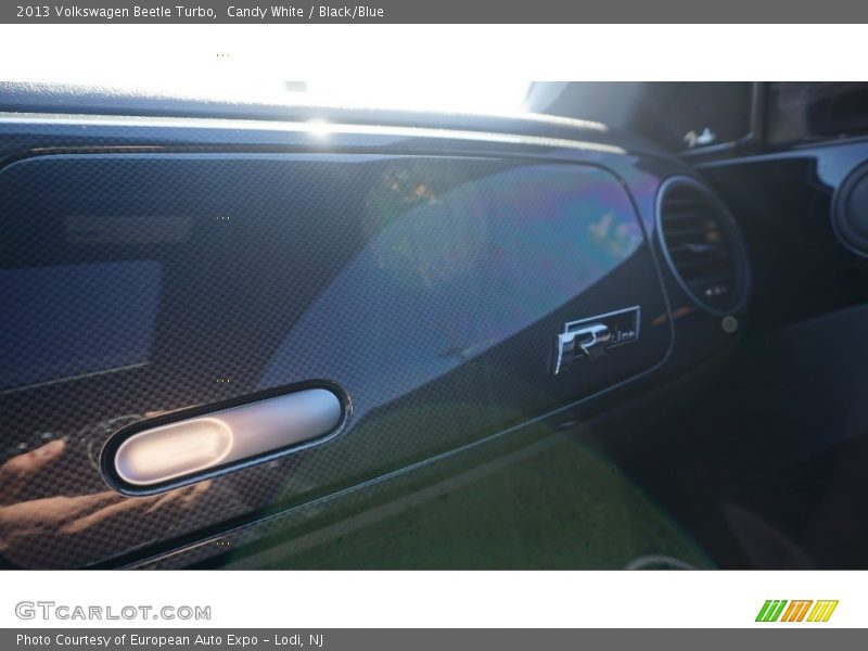 Candy White / Black/Blue 2013 Volkswagen Beetle Turbo
