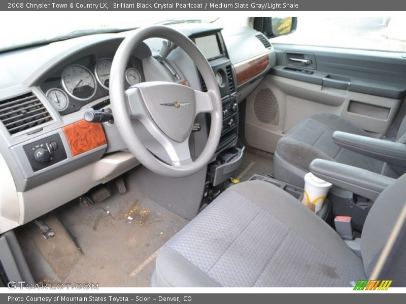 Brilliant Black Crystal Pearlcoat / Medium Slate Gray/Light Shale 2008 Chrysler Town & Country LX