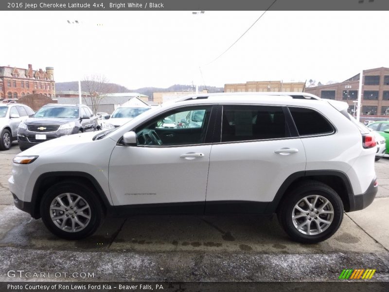 Bright White / Black 2016 Jeep Cherokee Latitude 4x4