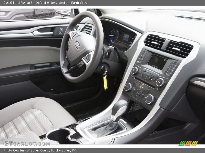 Oxford White / Medium Earth Gray 2016 Ford Fusion S