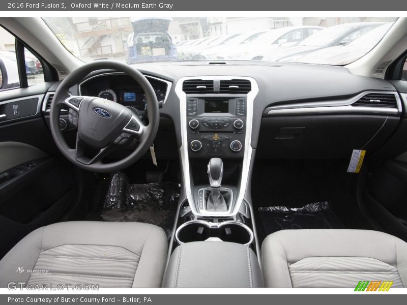 Oxford White / Medium Earth Gray 2016 Ford Fusion S