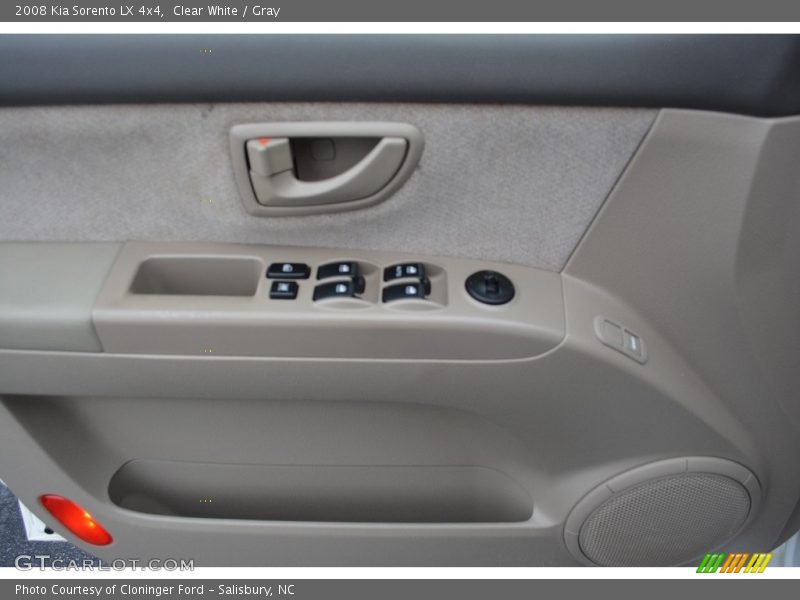 Clear White / Gray 2008 Kia Sorento LX 4x4