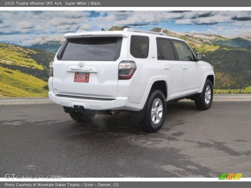 Super White / Black 2015 Toyota 4Runner SR5 4x4