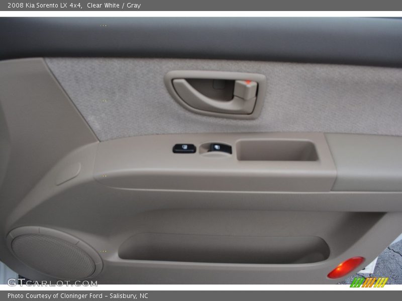Clear White / Gray 2008 Kia Sorento LX 4x4