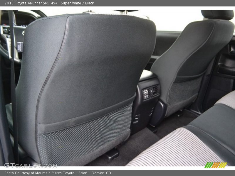 Super White / Black 2015 Toyota 4Runner SR5 4x4