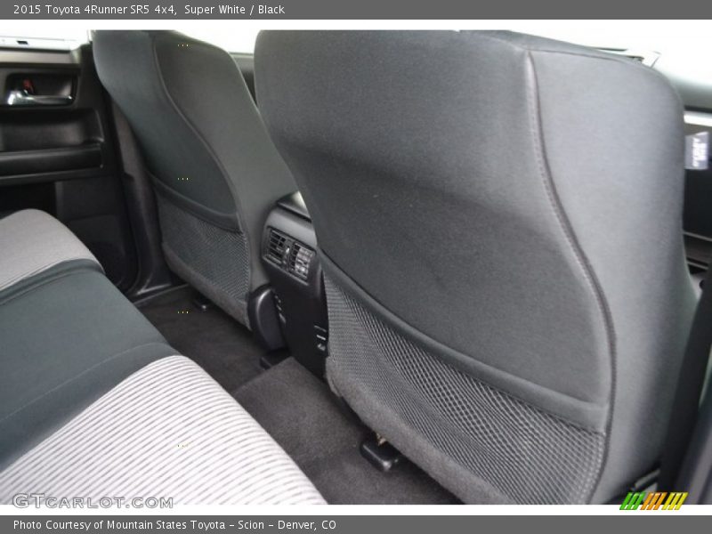 Super White / Black 2015 Toyota 4Runner SR5 4x4