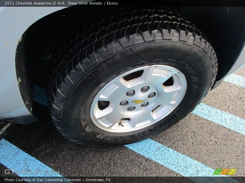 Sheer Silver Metallic / Ebony 2011 Chevrolet Avalanche LS 4x4