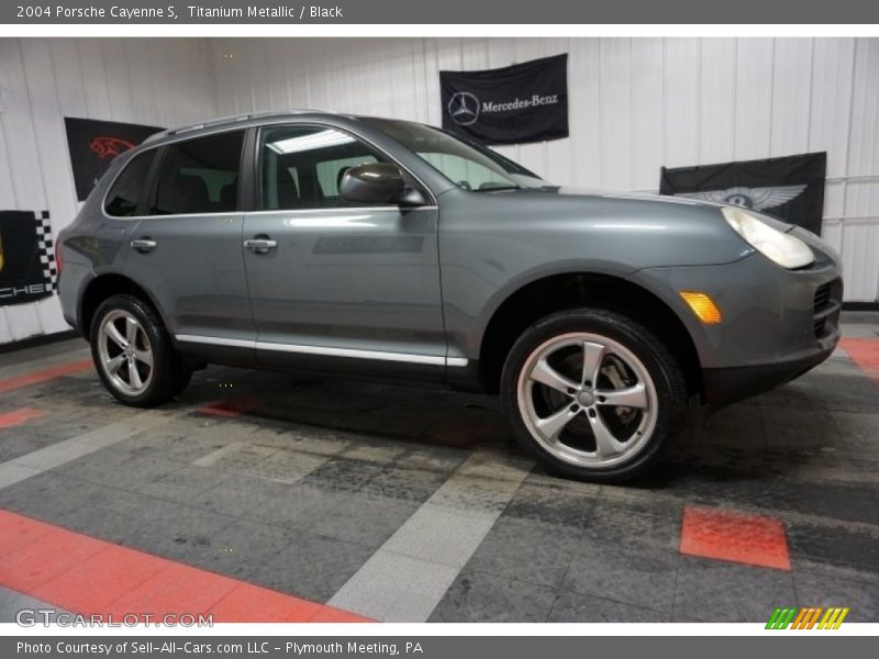 Titanium Metallic / Black 2004 Porsche Cayenne S