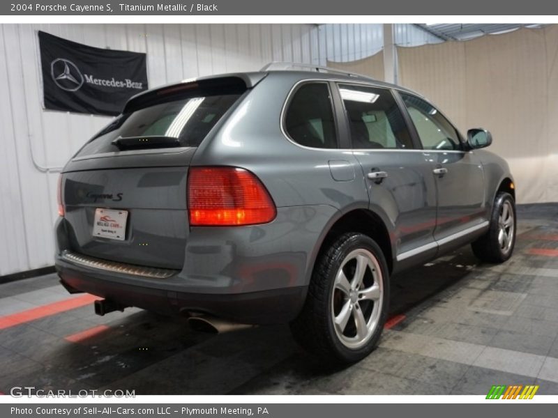 Titanium Metallic / Black 2004 Porsche Cayenne S