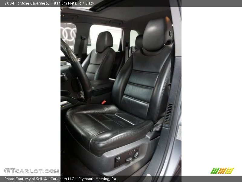 Titanium Metallic / Black 2004 Porsche Cayenne S