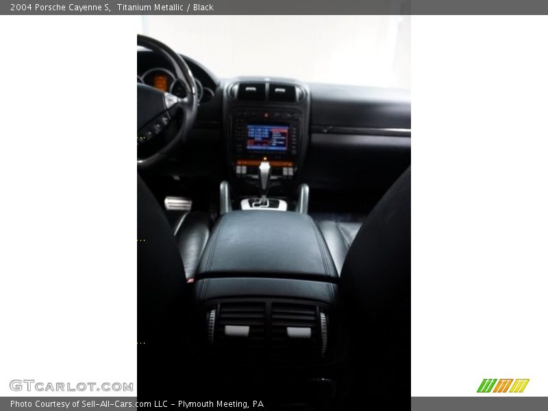 Titanium Metallic / Black 2004 Porsche Cayenne S