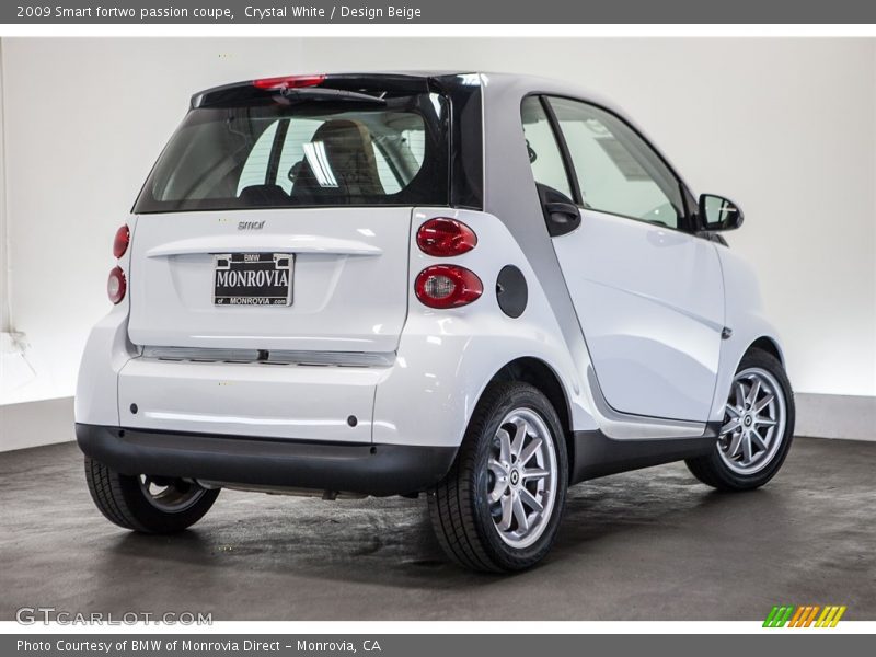 Crystal White / Design Beige 2009 Smart fortwo passion coupe