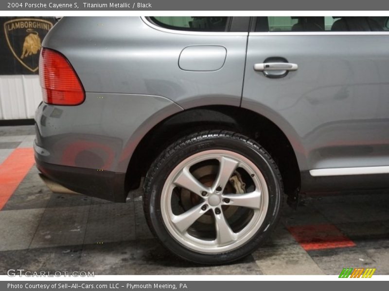 Titanium Metallic / Black 2004 Porsche Cayenne S