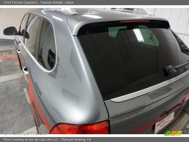 Titanium Metallic / Black 2004 Porsche Cayenne S