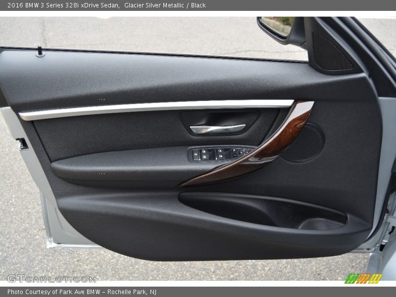 Glacier Silver Metallic / Black 2016 BMW 3 Series 328i xDrive Sedan
