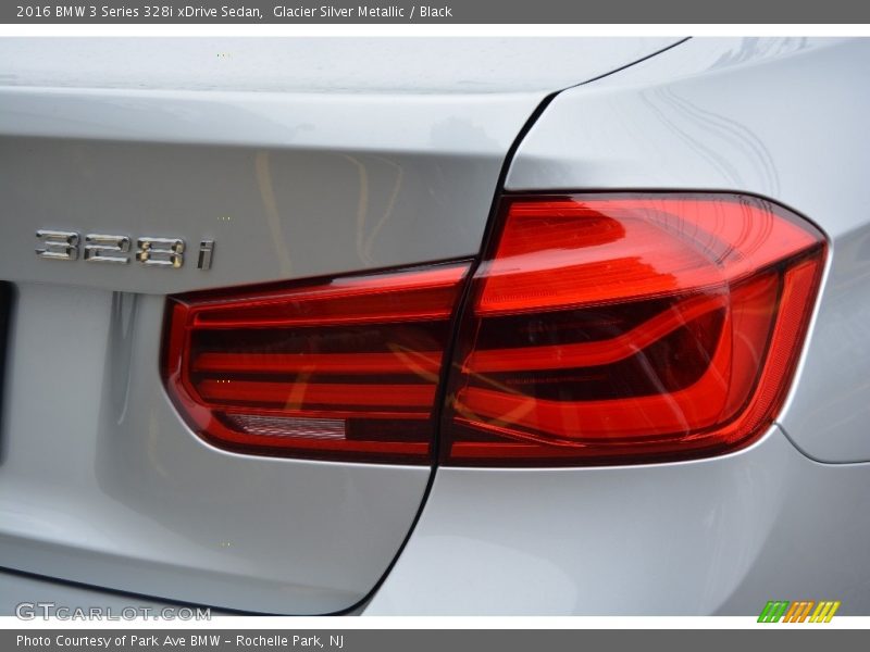 Glacier Silver Metallic / Black 2016 BMW 3 Series 328i xDrive Sedan