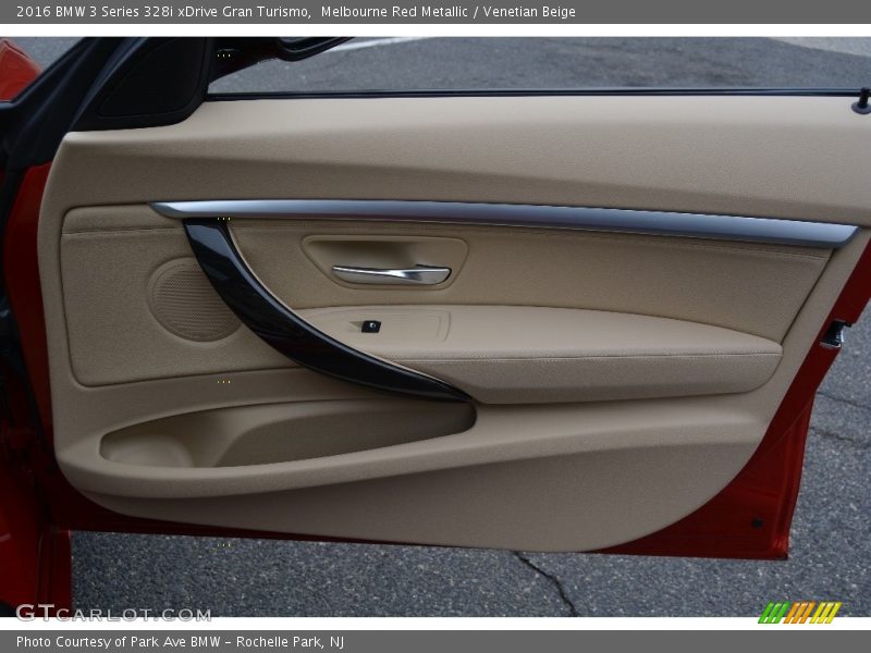 Door Panel of 2016 3 Series 328i xDrive Gran Turismo