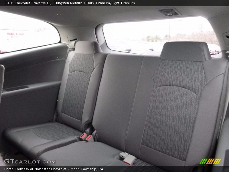 Tungsten Metallic / Dark Titanium/Light Titanium 2016 Chevrolet Traverse LS