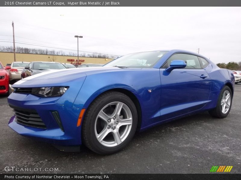 Front 3/4 View of 2016 Camaro LT Coupe