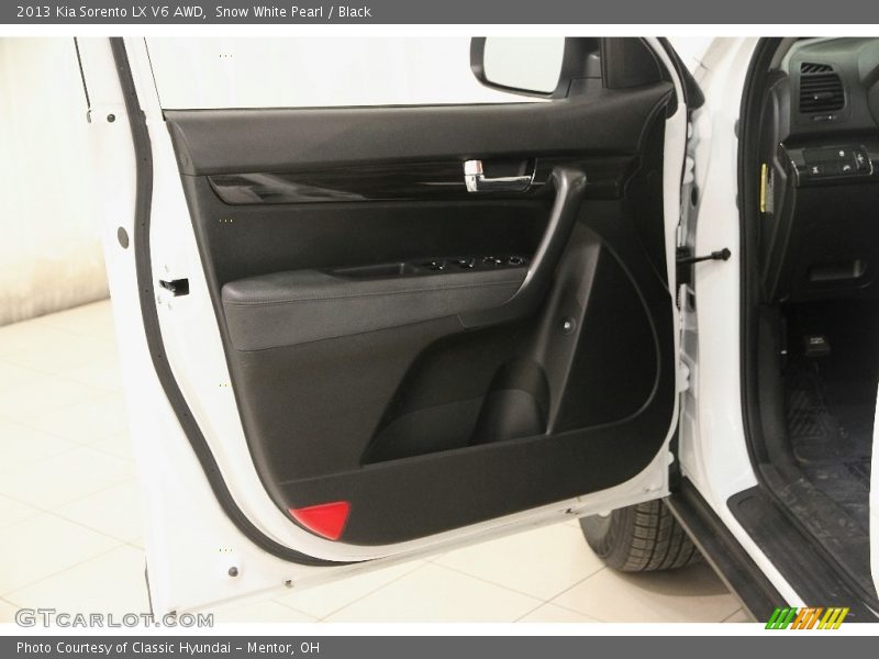 Snow White Pearl / Black 2013 Kia Sorento LX V6 AWD